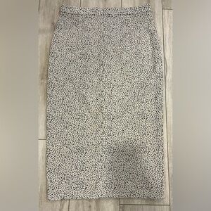 Women’s leopard print pencil skirt
